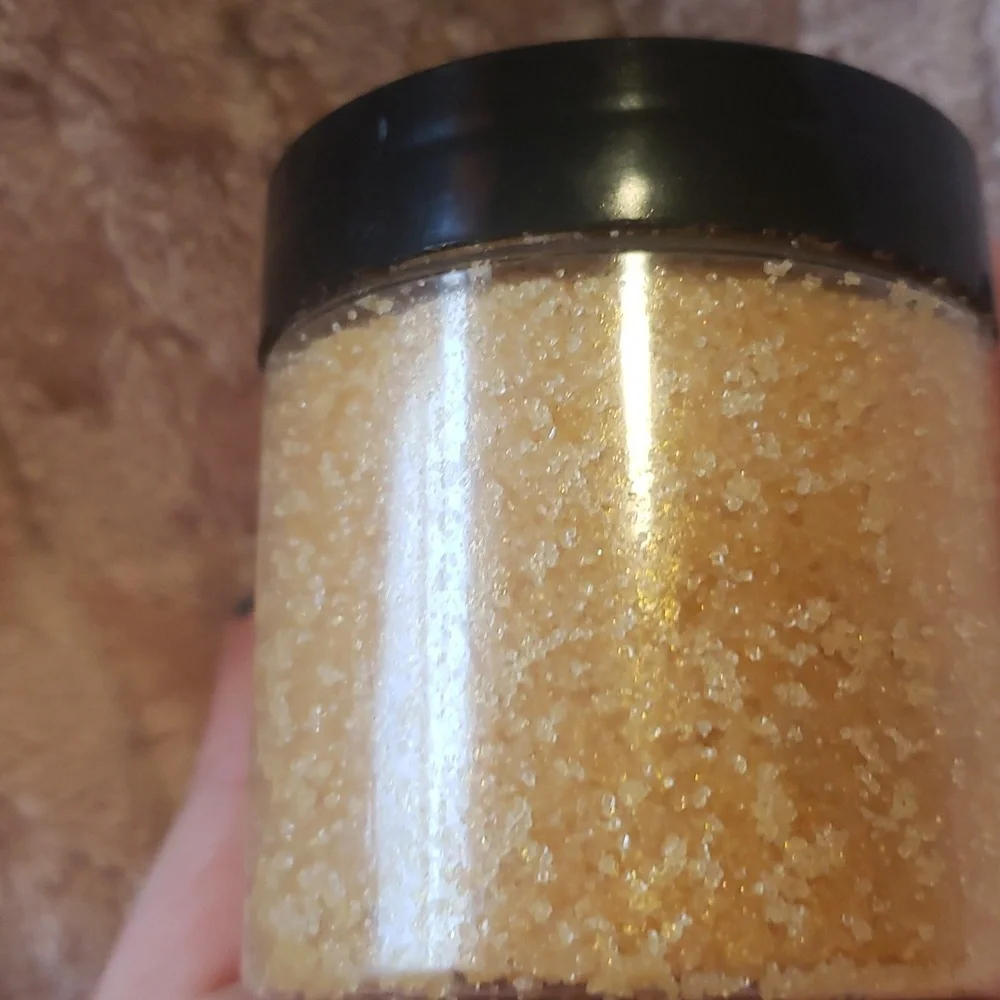 Homemade mango sugar scrub - Picture 3 of 3